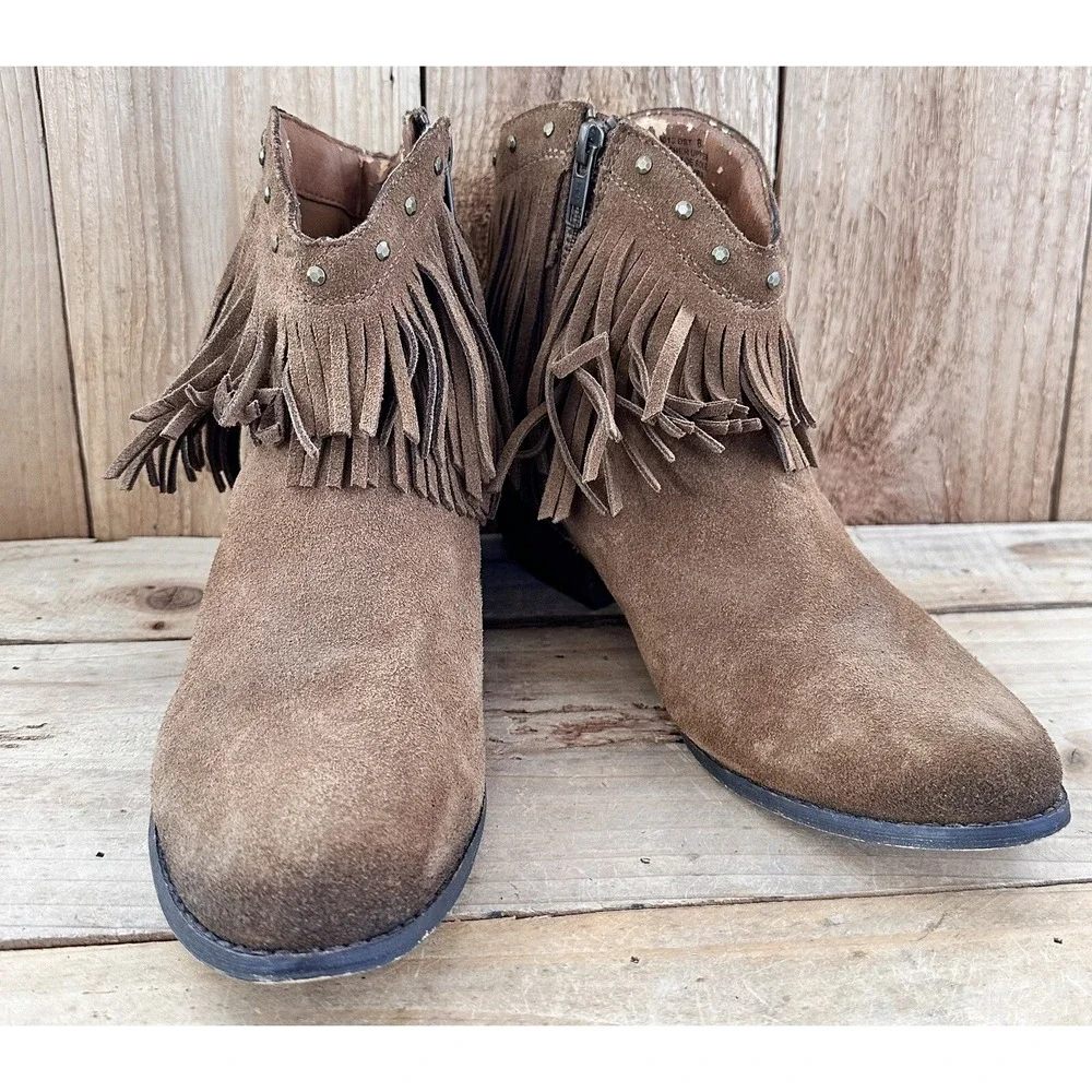 Minnetonka Suede Fringed Ankle Boots BOHO Studded Women's 8 HOBO Festival Brown